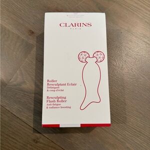 Brand new sealed in box - Clarins Resculpting Flash Roller for face